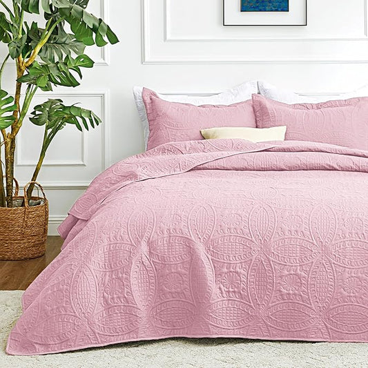Love's cabin California King Size Quilt Bedding Set Pink Bedspreads - Cal King Summer Lightweight Bedspread Comforter - Coin Pattern Coverlet for All Season - 3 Pieces (1 Quilt, 2 Pillow Shams)