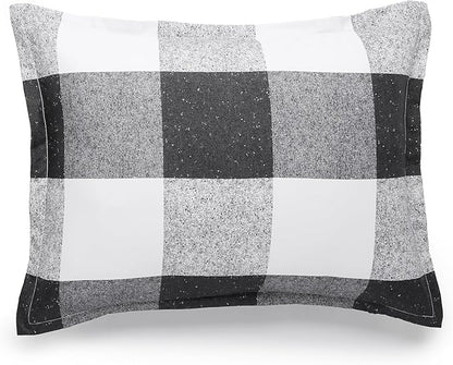 Amazon Basics Lightweight Microfiber Comforter Set, 2-Piece, Twin/Twin XL, Black/White Checkerboard