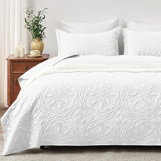 EXQ Home Quilt Set Full Queen Size White 3 Piece,Lightweight Soft Coverlet Mandala Flower Pattern Bedspread Set for All Season(1 Quilt,2 Pillow Shams)