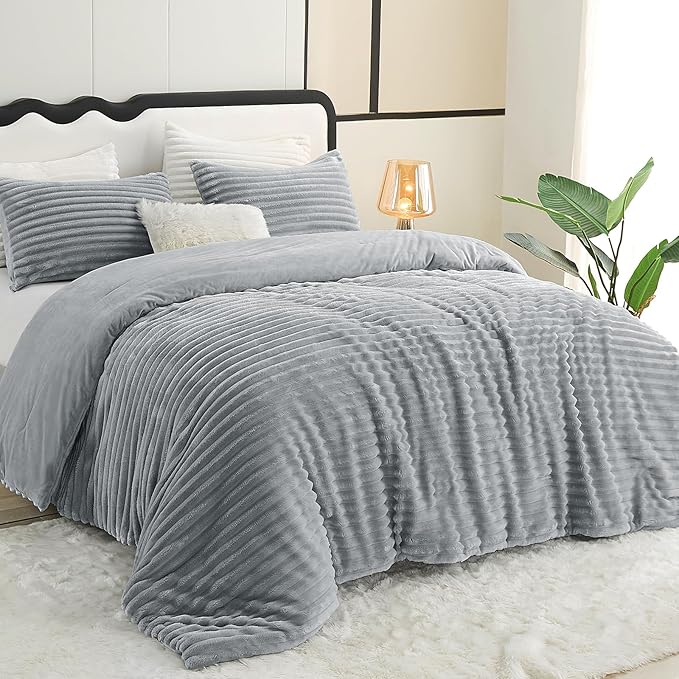 CozyLux Fluffy Queen Comforter Set - Super Soft Faux Fur Grey Comforter Queen Size, Winter Warm Fleece Bedding Set, 3 Pieces Plush Fuzzy Bed Set (1 Shaggy Comforter, 2 Pillowcases)