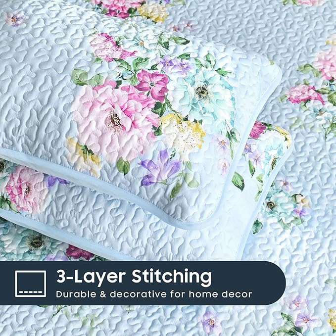 Wake In Cloud - Shabby Chic Quilt Set, Floral Coquette Cottagecore Farmhouse Vintage Flowers, for Women Teen Girls, Reversible Lightweight Bedspread Coverlet, 3 Pieces, Blue, Queen/Full Size