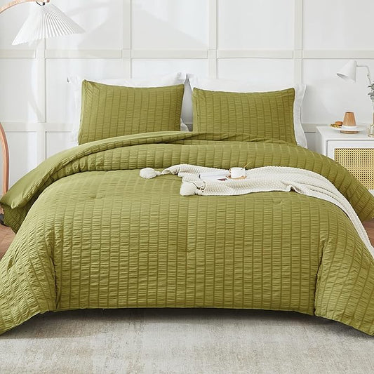 AveLom Olive Green Seersucker King Comforter Set - 104x90, 2 Pillowcases 20x36