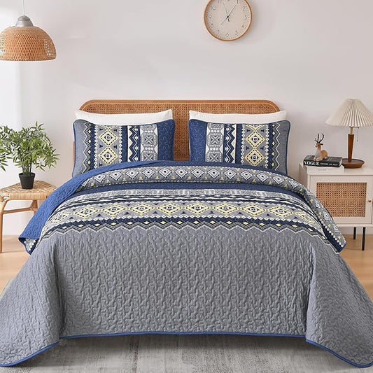 WONGS BEDDING 3 Pieces Quilt Set King Size, Navy Blue Quilt Bedspread Lightweight Bohemian Coverlet Set with 2 Pillowcase, Soft Geometry Printed Bedding Set King for All Season 104"×90"