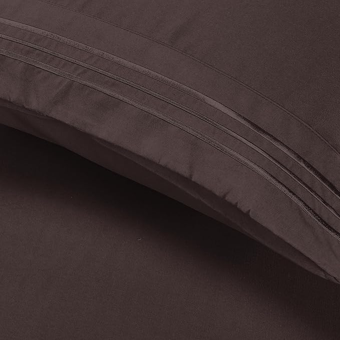 Elegant Comfort Luxury Ultra-Soft 2-Piece Pillowcase Set - 1500 Premium Hotel Quality Microfiber Double Brushed - Wrinkle Resistant, Chocolate Brown, Standard/Queen Size