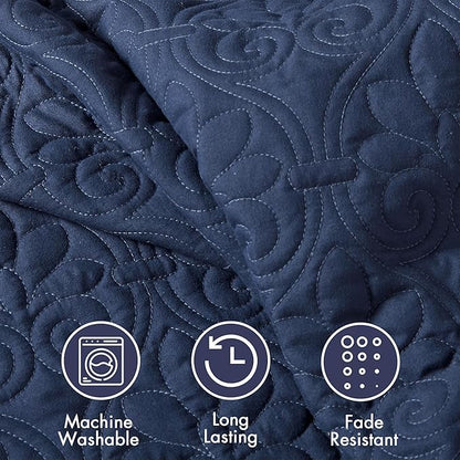 Madison Park Quebec Split Corner Quilted Bedspread Classic Traditional Design All Season, Lightweight, Bedding Set, Matching Shams, King, Damask Quilted Navy 3 Piece