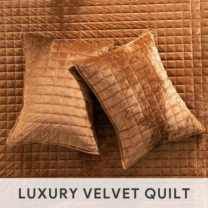 RECYCO Luxury Velvet Quilt Set, California King 118'' x 106'' Oversized Bedspread, Ultra Soft Velvet Comforter, Lightweight Box Stitch Bedding Sets for All Season, with 2 Shams, Rusty Burnt Orange