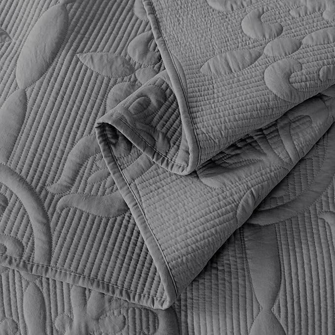 Dark Grey Damask Quilt Queen Size Bedding Sets with 2 Pillow Shams, Boho Bedspread Lightweight Soft Farmhouse Vintage Bohemian Coverlet Retro Jacquard Pattern Bed Cover for All Season, 3 Pieces
