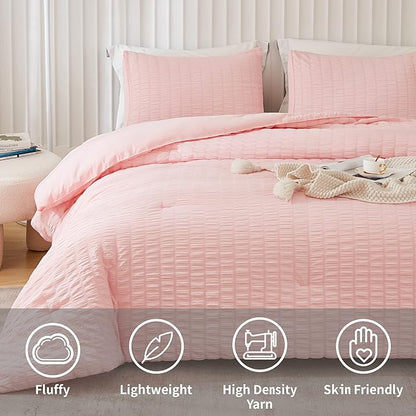 AveLom Blush Pink Seersucker Queen Comforter Set (90x90 inches), 3 Pieces - 100% Soft Washed Microfiber Lightweight Comforter with 2 Pillowcases, All Season Down Alternative Comforter Set for Bedding
