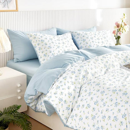 Wake In Cloud - Coquette Duvet Cover Set, Floral Cottagecore Flower Shabby Chic Cute Aesthetic, Soft Lightweight Bedding for Women Teen Girls, 3-Piece, White Blue, Full Size