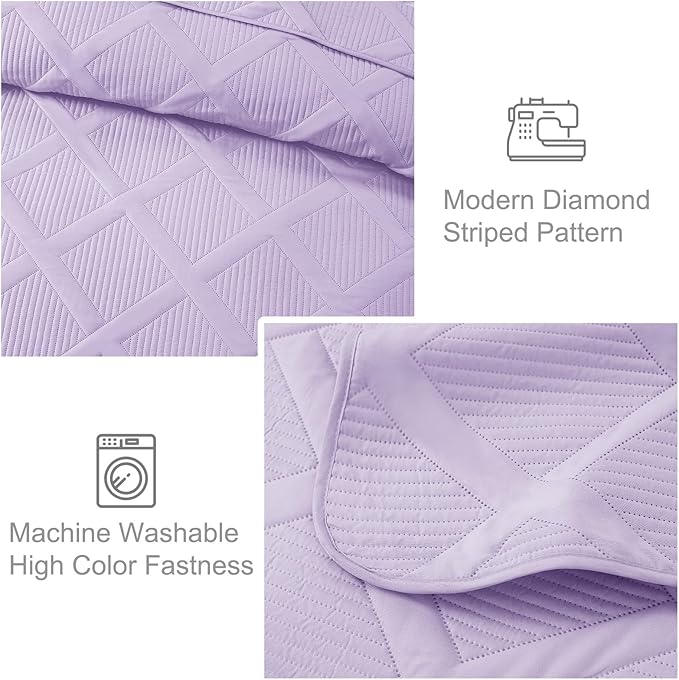 Exclusivo Mezcla Oversized King Quilt Set- Lilac Cal King Quilts Bedding Set with 2 Pillow Shams, Modern Bedspread with Striped Pattern, Soft Lightweight Bedspreads Coverlets for All Seasons