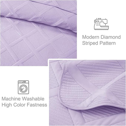 Exclusivo Mezcla Oversized King Quilt Set- Lilac Cal King Quilts Bedding Set with 2 Pillow Shams, Modern Bedspread with Striped Pattern, Soft Lightweight Bedspreads Coverlets for All Seasons