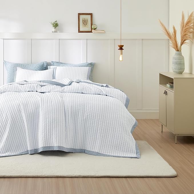Bedsure White Quilt King Size - Lightweight Soft Quilt Bedding Set for All Seasons, Bedspreads & Coverlets, Corduroy Pattern Quilt Set, 3 Pieces, 1 Quilt (106"x96") and 2 Pillow Shams (20"x36"+2")