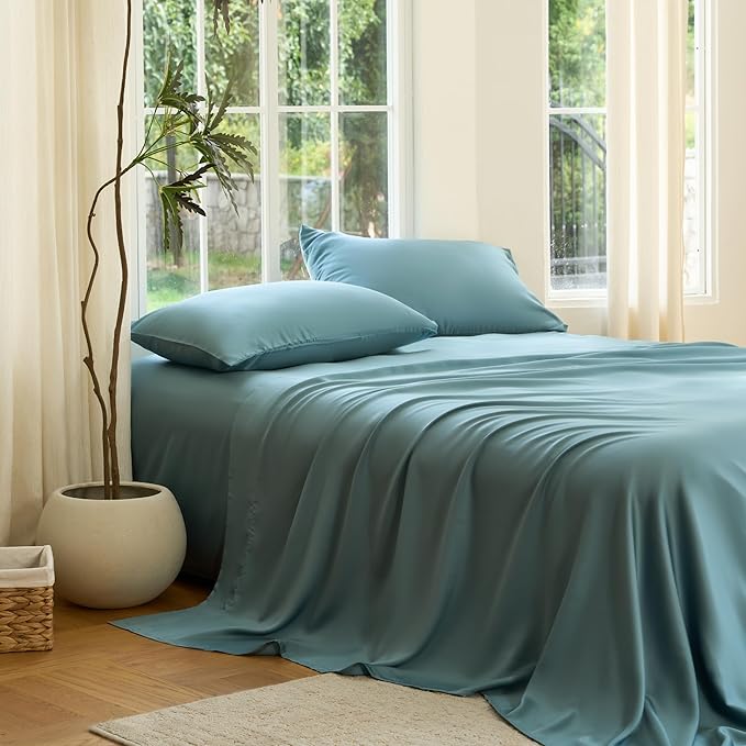 DOZ Sheet Set, 100% Viscose derived from Bamboo, Organically Grown, Buttery Soft, Cooling Sheets, High GSM, Deep Pockets - 4 Piece - 2 Pillowcases 1 Fitted 1 Top Sheet (Teal, Cal King)