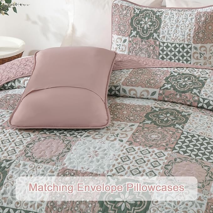 Dobuyly Blush Quilt Set King Size, Boho Patchwork Plaid Bedspread Coverlet Set, 3 Pieces Soft Microfiber Farmhouse Quilt Bedding Set Lightweight Bed Cover for All Seasons 110"x90"