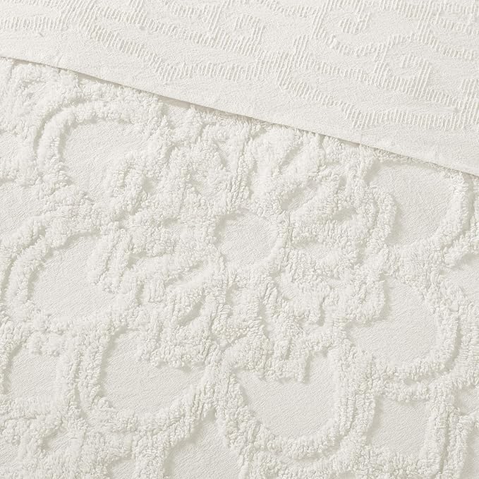 Madison Park Lightweight, Breathable Chenille Tufted Cotton Quilt, Shabby Chic Boho Medallion Design, Tassel Fringe Bedspread Coverlet, Shams Twin/Twin XL(68"x92"), Laetitia, Ivory 2 Piece