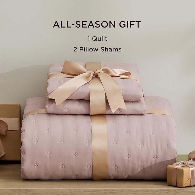 Bedsure King Quilt - Dusty Rose Bedspread King Size & Lightweight Comforter, Country Cottage Coverlet with Clover Pattern, Ultra Soft All-Season Bedding, 106 x 96 Inches | Stitch-Free Quilting, Ultra Soft, Lightweight, Machine Washable, Pet-Friendly