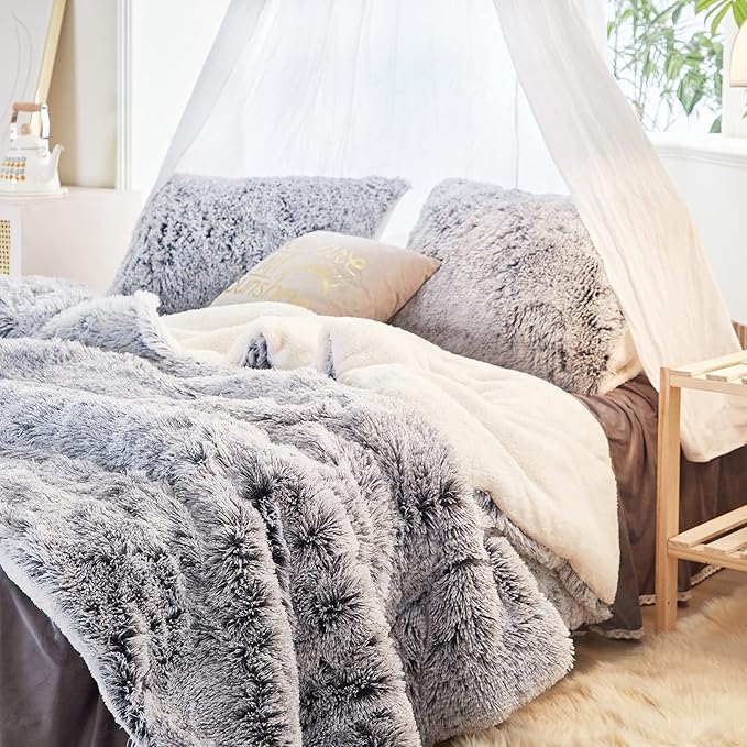 Luxury Faux Fur Shaggy Comforter Set Full/Queen Size, Plush & Sherpa Reversible Comforter Grey with White, 3-Piece Fluffy Fuzzy Bedding Set Ultra Soft and Warm for Winter (1 Comforter + 2 Pillowcases)