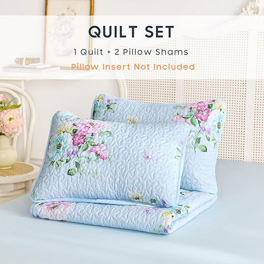 Wake In Cloud - Shabby Chic Quilt Set, Floral Coquette Cottagecore Farmhouse Vintage Flowers, for Women Teen Girls, Reversible Lightweight Bedspread Coverlet, 3 Pieces, Blue, Queen/Full Size