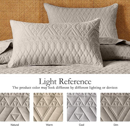 akkialla King/Cal King Quilt Set, Taupe Lightweight Microfiber Bedspread Coverlet, Boho Geometric Pattern, Soft All-Season Bedding, 3-Piece (1 Quilt, 2 Pillow Shams) | Breathable fabric, Modern style