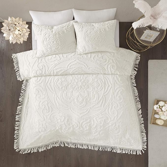 Madison Park Laetitia Lightweight 100% Cotton Quilt Set, Breathable Chenille Tufted, Shabby Chic Boho Medallion Design, Sham, Floral Ivory w/ Tassels, Full/Queen (90 in x 90 in) 3 Piece