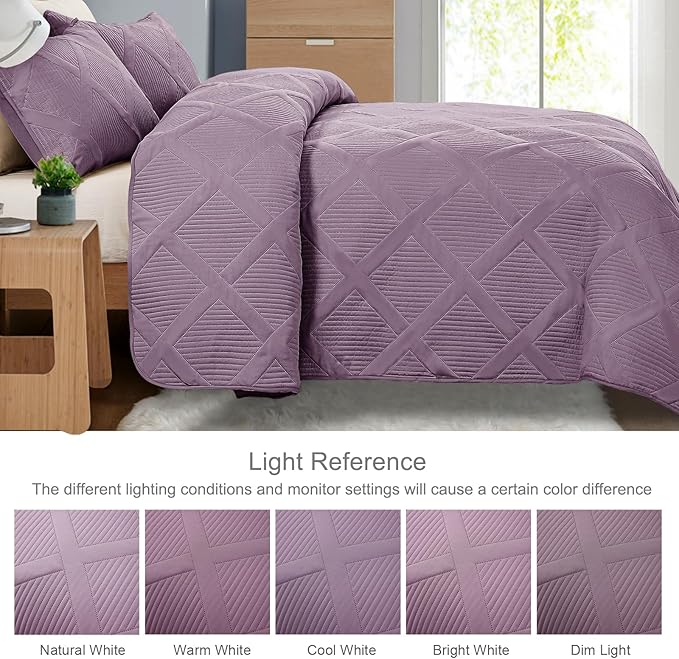 Exclusivo Mezcla Full Queen Size Quilt Set with Modern Striped Pattern, 3 Pieces Lightweight Dusty Lavender Quilts Bedding Set, Soft Bedspreads Coverlets for All Seasons