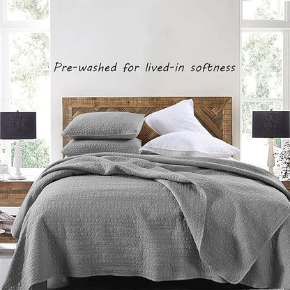 HORIMOTE HOME Quilt Set King Size Grey, Classic Geometric Spots Stitched Pattern, Pre-Washed Microfiber Chic Rustic Look, Ultra Soft Lightweight Quilted Bedspread for All Season, 3 Pieces