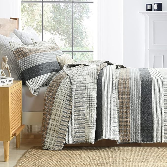 PANGUSHAN 100% Cotton Quilt Set King Size, Patchwork King Quilt Bedding Set Bedspreads, Farmhouse Lightweight Comforter Reversible Quilt, White/Brown/Grey Bed Spread for All Season, 3 Pieces