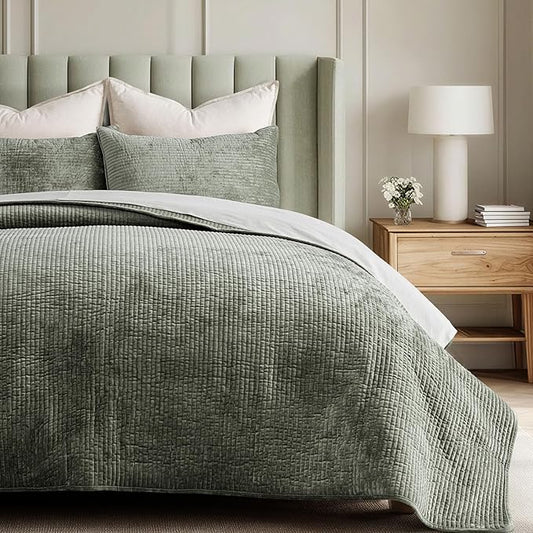EVERGRACE Velvet Quilt Set Queen Size, Luxurious Soft Quilted Bedding Sets, Lightweight Velvet Comforter for All Season, Striped Channel Bedspread Coverlet with 2 Shams, Dried Thyme Green
