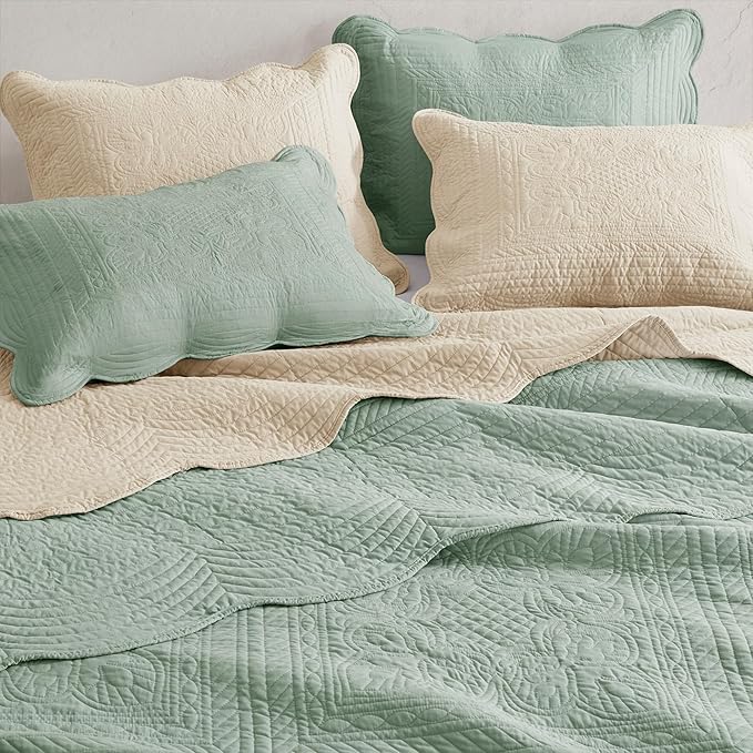 Madison Park Queen Quilt Set Damask Coverlet Set for Queen Size Bed, Cottage Oversized Quilt, Scallop Edge, All Season, Pre-washed Cotton-Filled Queen Size Quilt, Tuscany, Full/Queen Seafoam 3 Piece