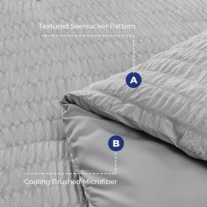 HYMOKEGE Light Grey Duvet Cover King Size, Ultra Soft 3-Piece Seersucker Duvet Cover Set with Zipper Closure, Soft Brushed Microfiber Bedding Set with 8 Corner Ties (104"x90", 2 Pillowshams)