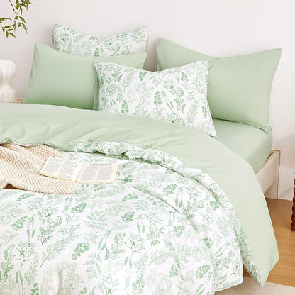 Wake In Cloud - Floral Duvet Cover Set, Botanical Vintage Flower Coquette Cottagecore Aesthetic for Women Teen Girls, Soft Lightweight Bedding, 3-Piece, Light Green, Full Size