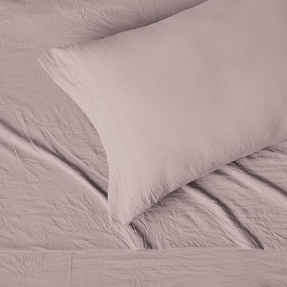 Amazon Basics Twin Bed Sheet, 3-Piece Bedding Set, Double Brushed Microfiber, Ultra Soft, Easy Care, Purple