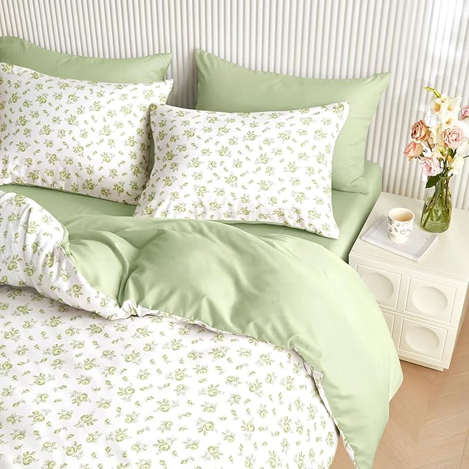 Wake In Cloud - Coquette Duvet Cover Set, Floral Cottagecore Flower Shabby Chic Cute Aesthetic, Soft Lightweight Bedding for Women Teen Girls, 3-Piece, White Green, Twin/Twin XL Size