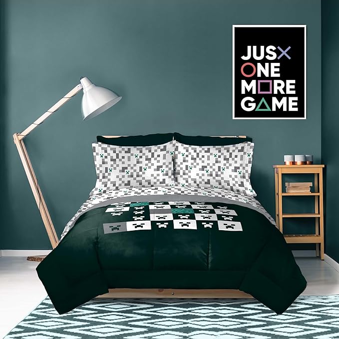 Jay Franco Minecraft Creeper Full Comforter Set - 7 Piece Gamer Bedding Includes Sheet Set & Pillow Covers - Super Soft Checkered Bedding