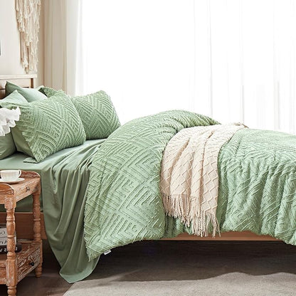 Zzlpp Full Comforter Set 7 Pieces, Sage Green Tufted Bed in a Bag with Comforter and Sheets, All Season Boho Bedding Sets with 1 Comforter, 2 Pillow Shams, 2 Pillowcases, 1 Flat Sheet, 1 Fitted Sheet