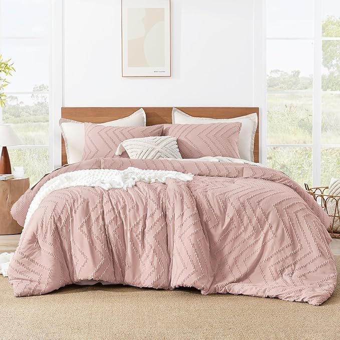 Litanika Blush Pink Queen Size Comforter Sets, 3 Pieces Lightweight Chevron Tufted Bedding Comforter Set, Fluffy Down Alternative Comforter Bed Set Gift Choice (90x90In Comforter and 2 Pillowcases)