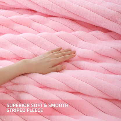 Smoofy Fluffy Queen Comforter Set 3 Pieces - Pink Fleece Fluffy Comforter Set, Luxury Fuzzy Queen Bedding Set, Soft Warm Bed Set All Season, Heavy Faux Fur Comforter with 2 Pillow Cases