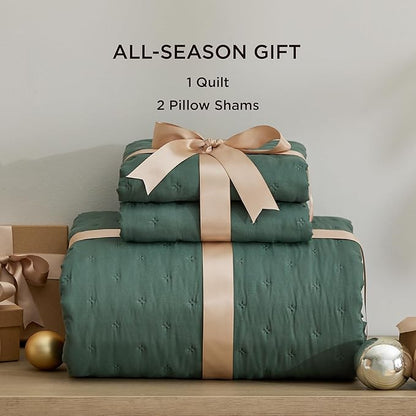 Bedsure Quilts Queen Size - Dark Green Bedspread Queen Size & Lightweight Comforter, Modern Coverlet with Clover Pattern, Ultra Soft All-Season Bedding, 90 x 96 Inches | Stitch-Free Quilting, Ultra Soft, Lightweight, Machine Washable, Pet-Friendly