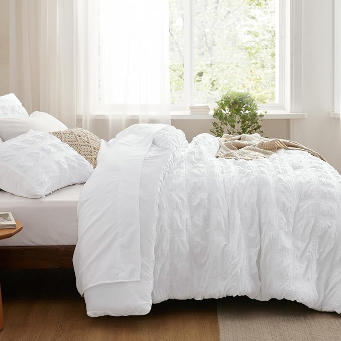 Bedsure Bed in a Bag King - 7 Pieces Plaid Seersucker Bedding Comforter Sets, Soft Lightweight White Boho Bed Set with Comforters King Size, Sheets, Pillowcases & Shams