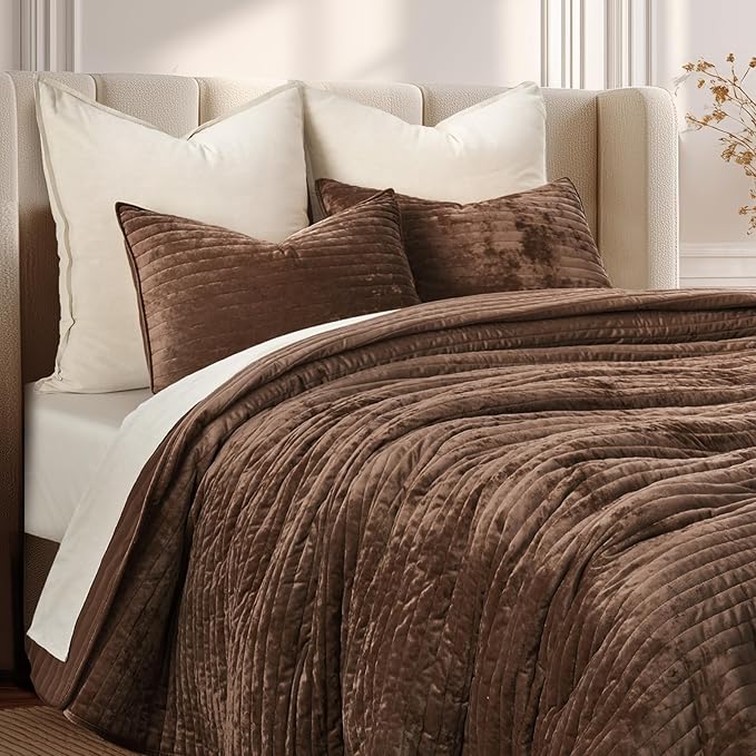 EVERGRACE Velvet Quilt Set King Size, Luxurious Soft Striped Channel Bedding Set, Lightweight Velvet Comforter for All Season, Oversized Bedspread Coverlet with 2 Matching Shams, Rust Brown