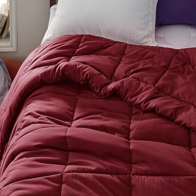Bedsure Comforter Duvet Insert - Quilted Comforters Twin XL Size, All Season Duvet, GentleSoft Down Alternative Bedding Blanket, with 8 Tabs, Gifts for Women/Men, Red, Twin XL 92 x 68 Inches