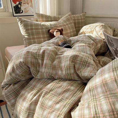 mixinni Queen Comforter Set, Green Buffalo Plaid Bedding Set 3-Piece, Vintage Geometric Pattern, Lightweight & Fluffy Comforter, Soft Breathable Grid Bed Set for All-Season,(Green, Pink, White)