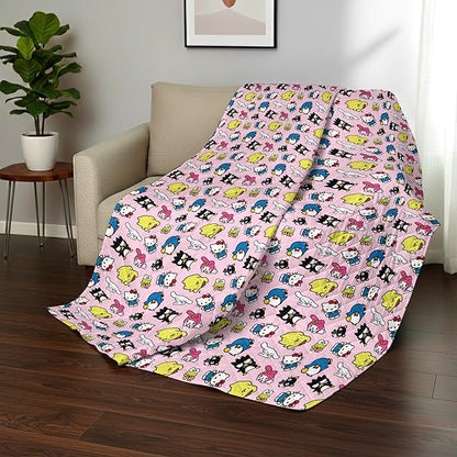 Northwest Hello Kitty & Friends Reversible Quilted Throw, Kawaii Checkered Pattern, Comfy Throw, for Anime Fans, Game Room, Chair or Couch, 60 x 80 Inches