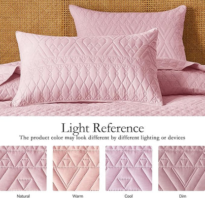 akkialla King/Cal King Quilt Set, Pink Lightweight Microfiber Bedspread Coverlet, Boho Geometric Pattern, Soft All-Season Bedding, 3-Piece (1 Quilt, 2 Pillow Shams) | Breathable fabric, Modern style