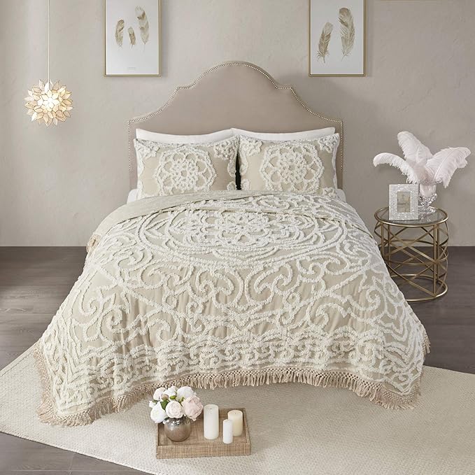 Madison Park Laetitia Lightweight 100% Cotton Quilt Set, Breathable Chenille Tufted, Shabby Chic Boho Medallion Design, Sham, Floral Ivory w/ Tassels, King/California King (104 in x 92 in) 3 Piece
