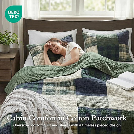 Woolrich Mill Creek Reversible Quilt Set - Cottage Styling Reversed to Solid Color, All Season Lightweight Coverlet, Cozy Bedding Layer, Matching Shams, Oversized King/Cal King, Plaid Green 3 Piece