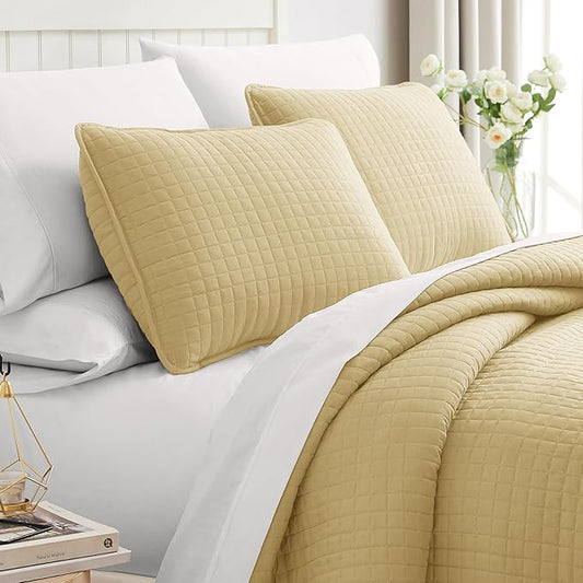 Southshore Fine Living, Inc. King Quilt Bedding Set, Soft, Lightweight Quilt, King Size Coverlet, Stain & Pet Hair Resistant Bedding, Standard or California Size with 2 Pillow Shams, Gold
