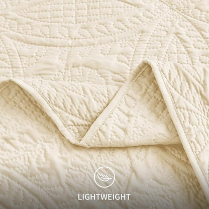 Love's cabin Oversized King Size Quilt Bedding Set Beige Bedspreads - Oversized King Lightweight Bedspread Comforter - Coin Pattern Coverlet for All Season - 3 Pieces (1 Quilt, 2 Pillow Shams)
