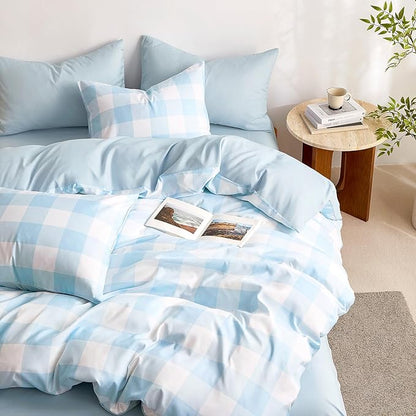 Wake In Cloud - Gingham Comforter Set, Plaid Buffalo Check Checkered Cottagecore Cute Geometric, Soft Lightweight Bedding, 3 Pieces, Light Blue White, Queen Size