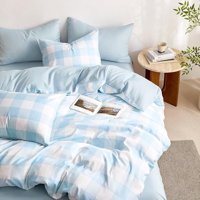 Wake In Cloud - Gingham Comforter Set, Plaid Buffalo Check Checkered Cottagecore Cute Geometric, Soft Lightweight Bedding, 3 Pieces, Light Blue White, Full Size